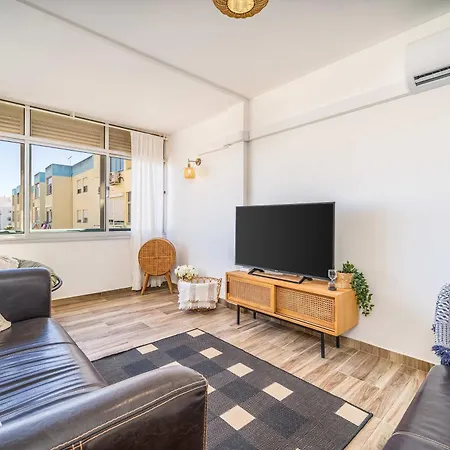 Freshly Renovated Flat In By Hostwise Appartamento